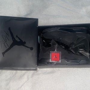 Jordan 4 black cats